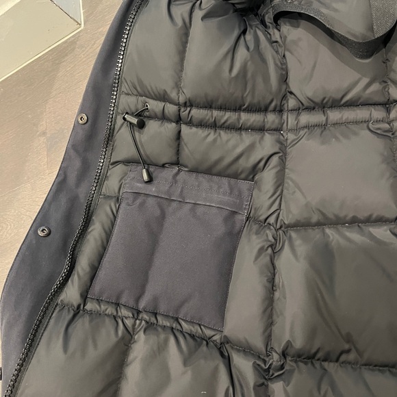 Canada Goose Victoria Navy Parka - Picture 13 of 16